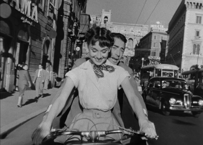 Audrey Hepburn dans Roman Holiday. Toutes les photos de l'article sont tirées du film.